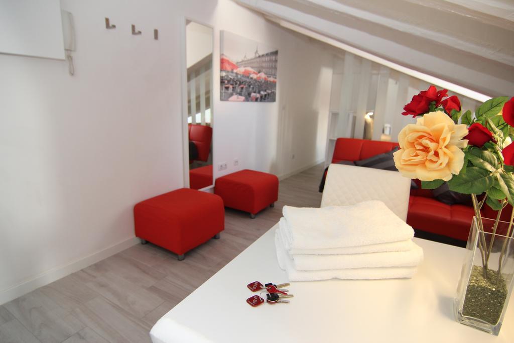 Apartamento Atico En Puerta Del Sol Madrid Extérieur photo